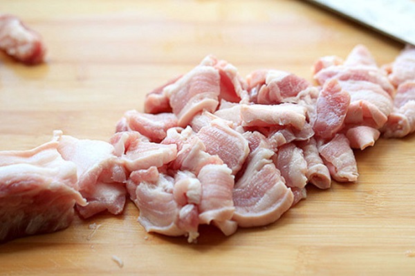 Bí kíp chế biến món thịt lợn rang cháy cạnh ngon tuyệt đỉnh