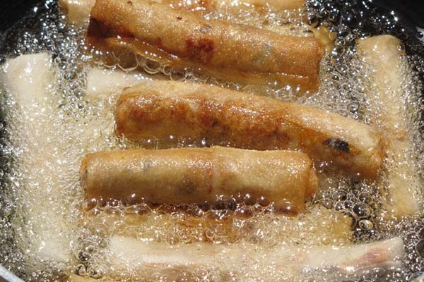 cach-lam-nem-ran-ha-noi-gion-lau-khong-vo1